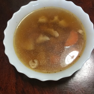 鶏モモと野菜のプチオニオンスープ。